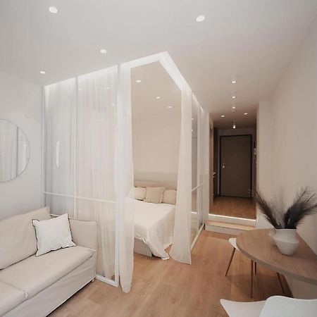 V1 Boutique Rooms, Nilie Hospitality Mgmt Thessaloniki Buitenkant foto